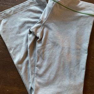 Grey Lulu lemon flair pants size 8